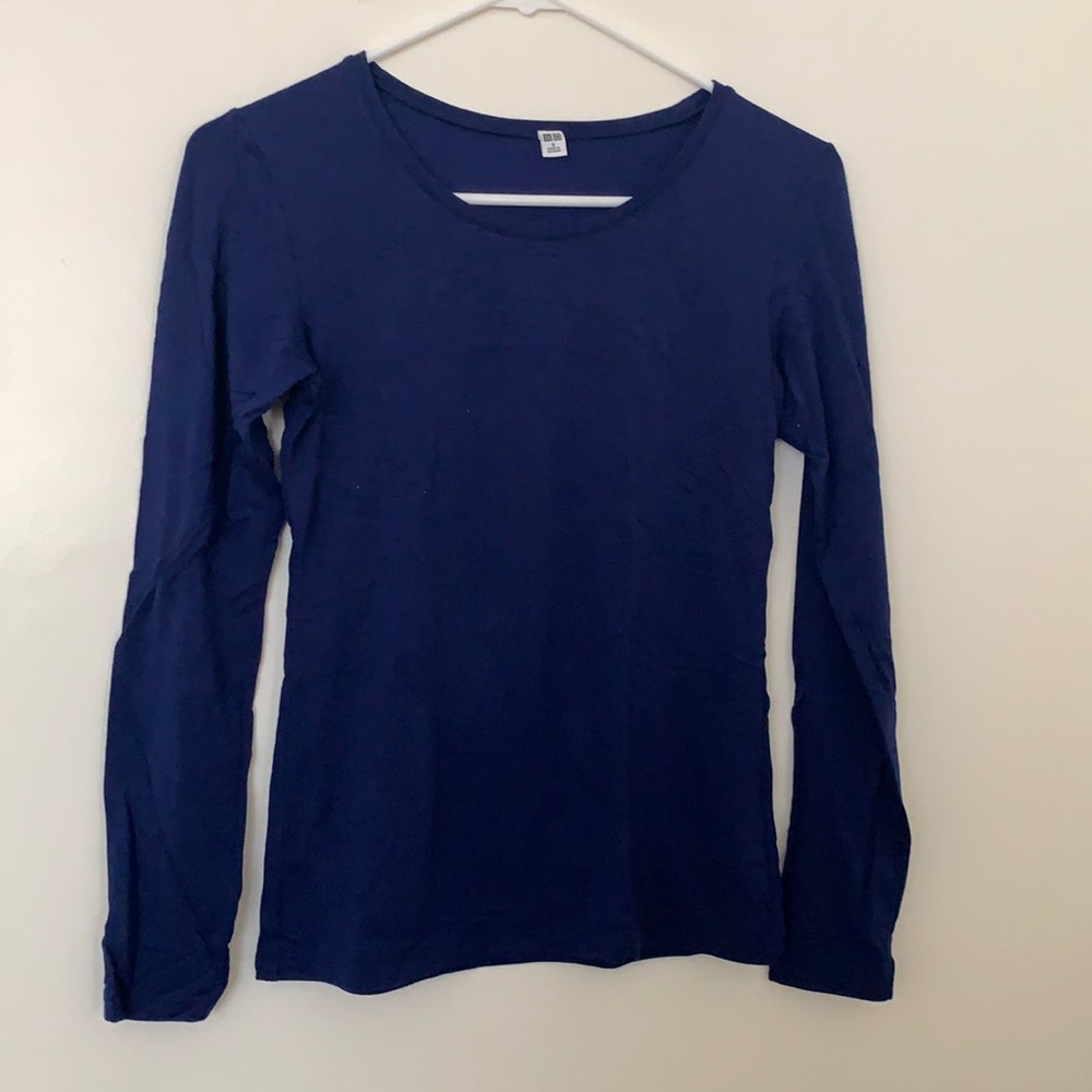 Blue Uniqlo heat tech long sleeve top